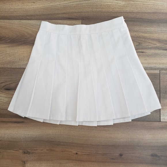 Mamba Jeans White Pleated Skirt - Picture 2 of 9